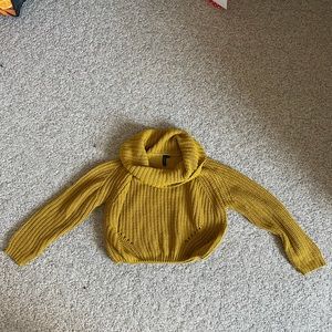 Moon & Madison XS Yellow Cropped Sweater